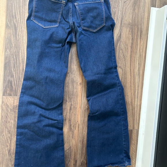 Old navy jeans - Picture 2 of 2